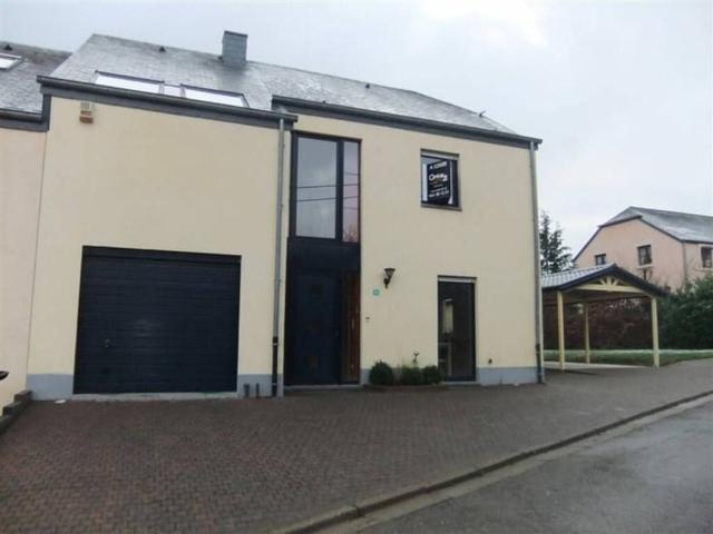 Maison en Location à Attert