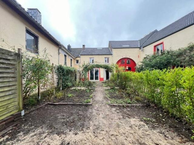 Maison en Location à Bassenge