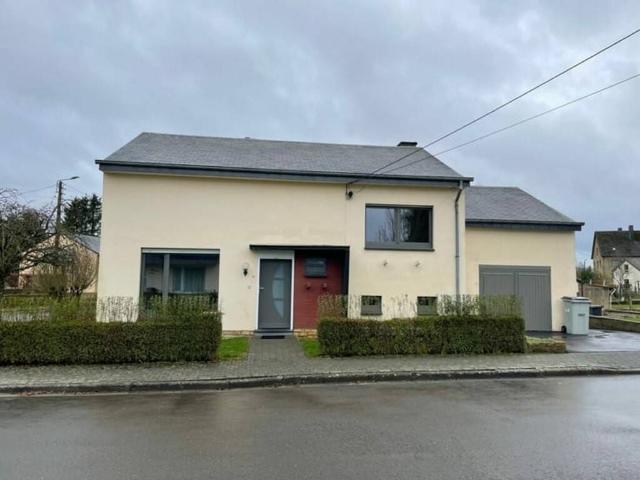 Maison en Location à Florenville