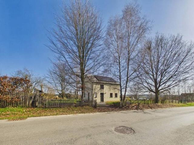 Maison en Location à Libin