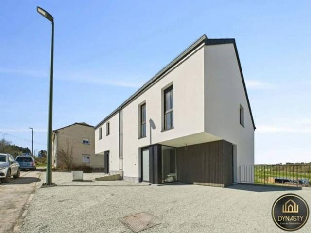 Maison en Location à Neufchateau