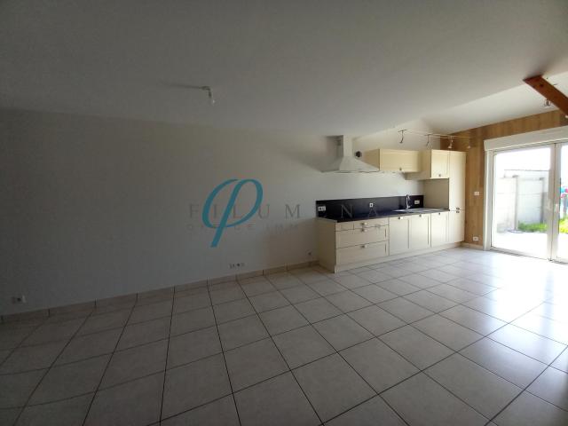 Maison en location avec 2 pièces à La Salle Et Chapelle Aubry