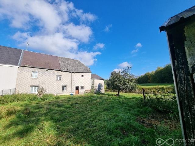 Maison en pierre mitoyenne 121m² Rocroi