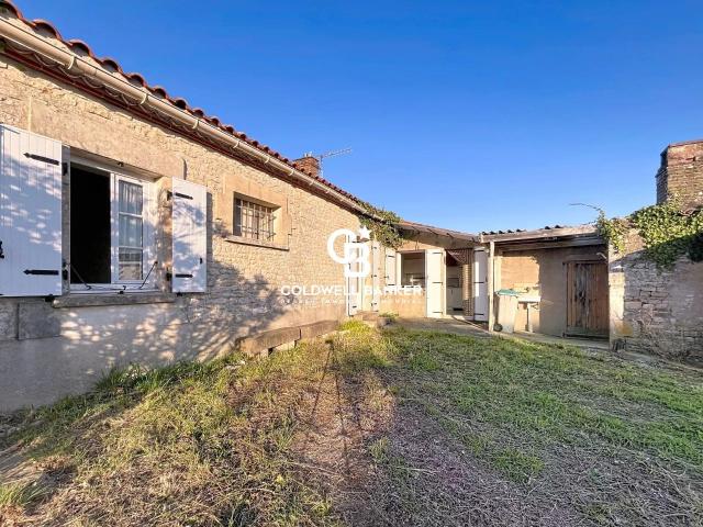 Maison en pierre Moricq 68m² Angles