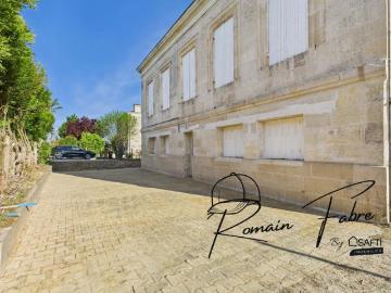 Maison en pierre avec 4 chambres avec travaux de rénovation intérieur