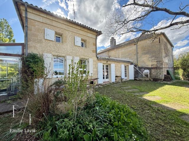 Maison en pierre avec appartement attenant à SAINT PEY DE CASTETS 33