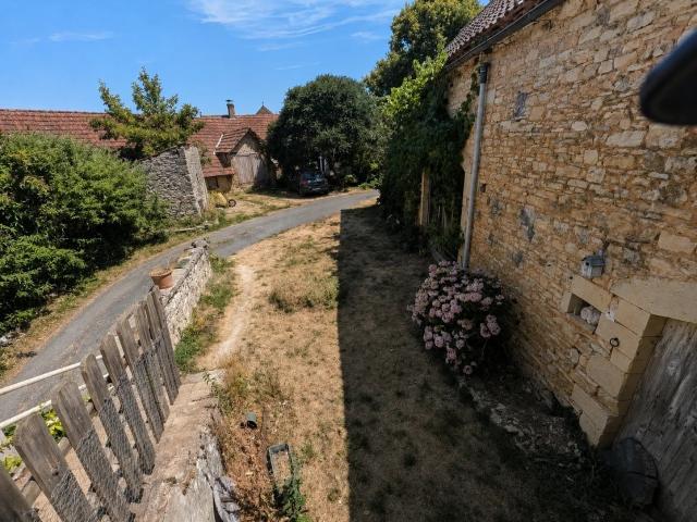 Maison en pierre avec Grange sur Dégagnac m² Dégagnac