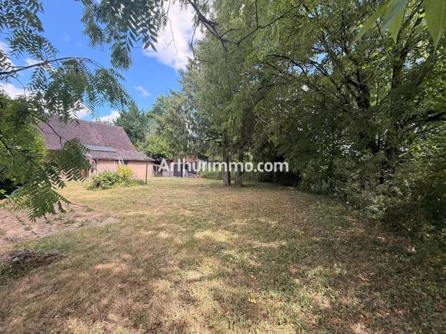 Maison en pierre avec dépendances 150 m² 95m² Savigny en Revermont