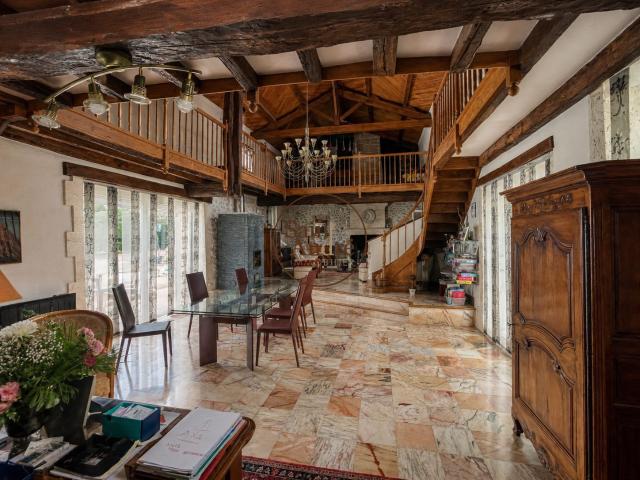 Maison en pierre avec Jardin & Piscine 250m² Champniers
