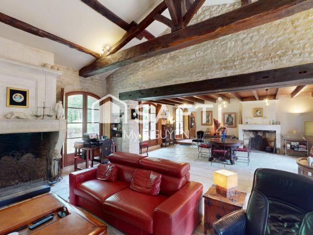 Maison en pierre avec moulin à eau, gîte indépendant, proche. 327m² Barbezieux Saint Hilaire