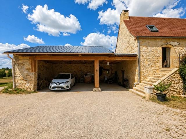 Maison en pierre avec pigeonnier sur Gourdon 146m² Gourdon