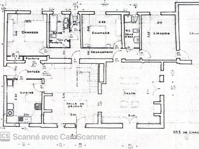Maison en pierre avec piscine 5 pièce s