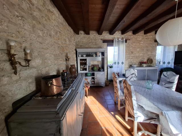Maison En Pierre Avec Piscine 144m² Salignac Eyvigues