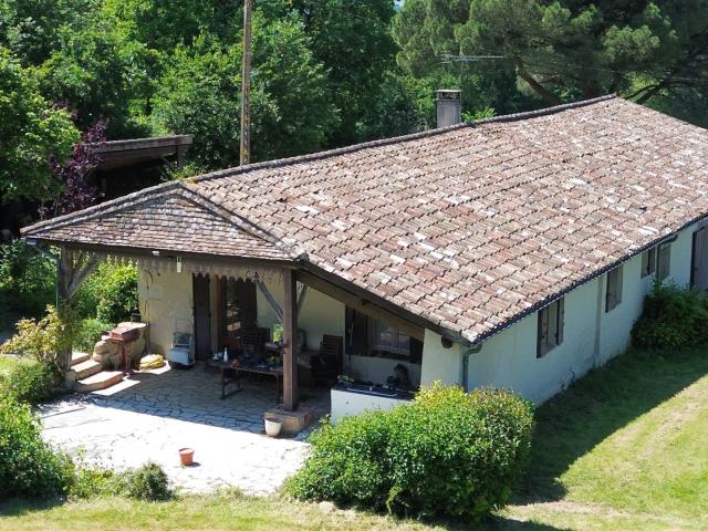 Maison en pierre avec piscine 161m² Tombeboeuf