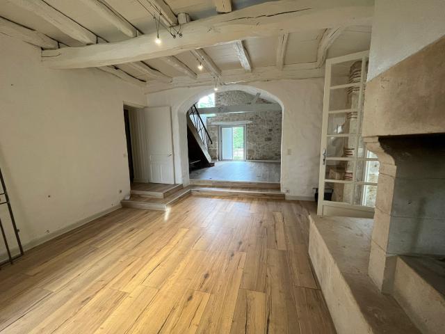 Maison en pierre avec piscine à Aubiac 47