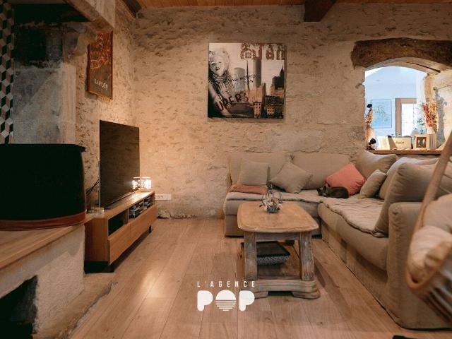 Maison en pierre avec piscine à louer à Périgueux
