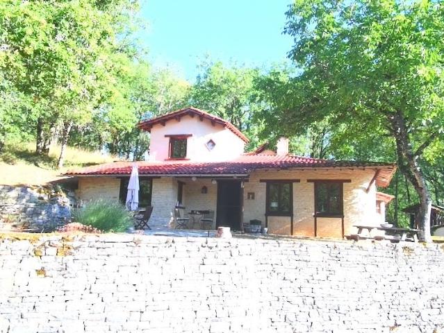 Maison en pierre avec piscine et 4,5 hectares près de Saint. 120m² Saint Médard