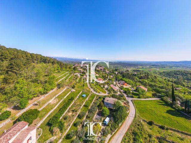 Maison en pierre avec vue exceptionnelle 124m² Banne