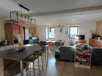 Maison en pierre avec vue panoramique