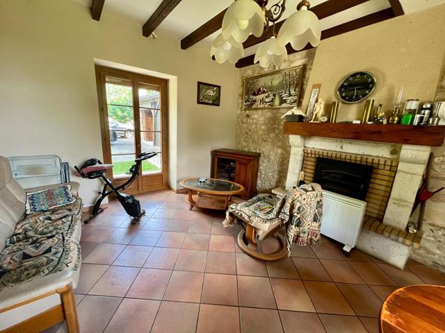 Maison en pierre à deux pas de Villeréal 125m² Villeréal