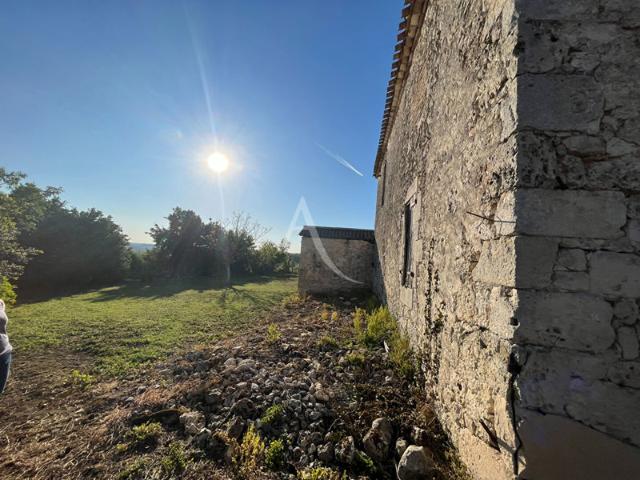 Maison en pierre à rénover à 5 min de Roquecor