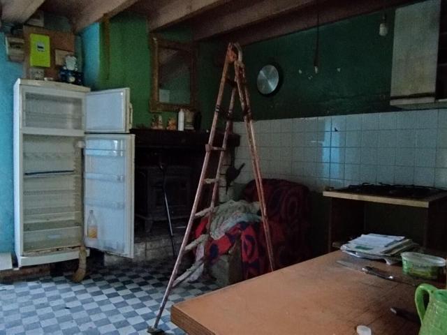 MAISON EN PIERRE A RENOVER AVEC JARDIN