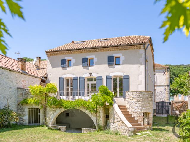 Maison en pierre à vendre à Dausse