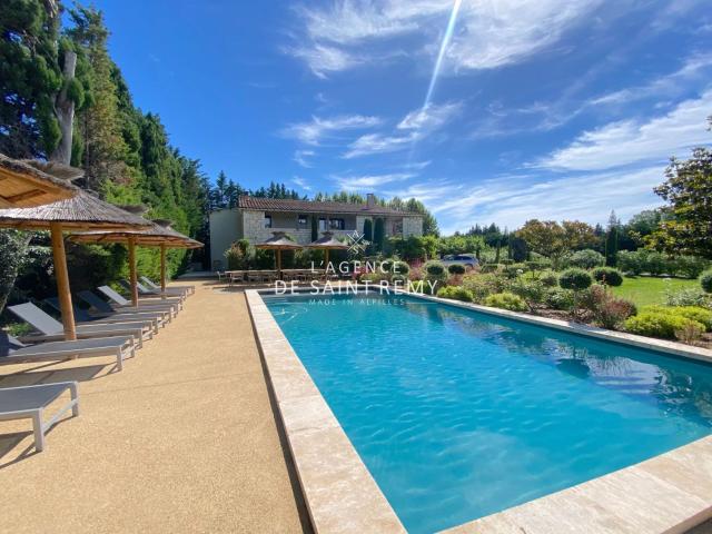 Maison en pierre à Vendre à Saint Rémy De Provence 257m² Saint Rémy de Provence