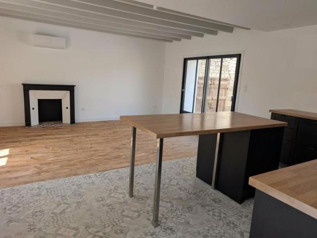 Maison en pierre apparentes entièrement rénovée