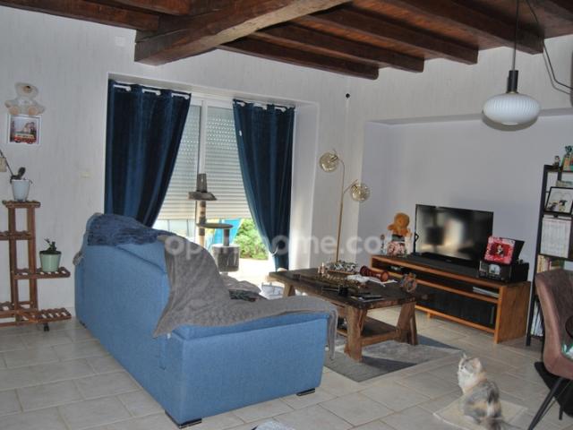 Maison en pierre CHAMPNIERS 16