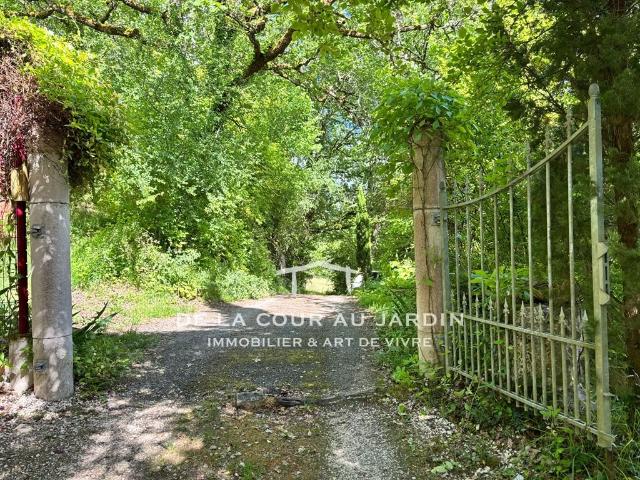 Maison en Pierre du Quercy avec grange aménagée – Havre de P. 120m² Montaigu de Quercy