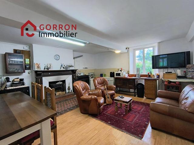 Maison en pierre dans un petit hameau 145m² Mantilly