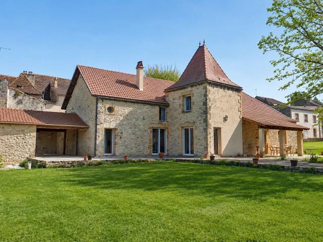Maison en pierre de caractère, vie de plain pied possible, g. 148m² Cazals