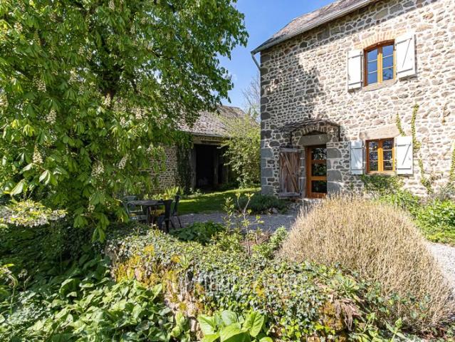 Maison en pierre de caractère Creuse, calme & nature