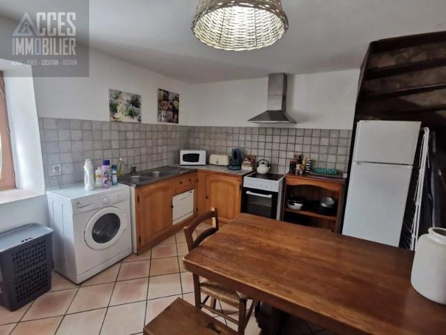 Maison en pierre de type 4
