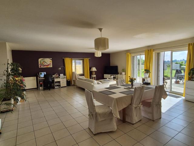 Maison en pierre de 152 m2 sur un terrain de 879 m2 152m² Cleyrac