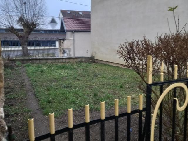 Maison en pierre de 160 m2 à rénover Gray 70100