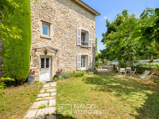 Maison en pierre de 280 m2 avec jardin, vue Rhône Condrieu