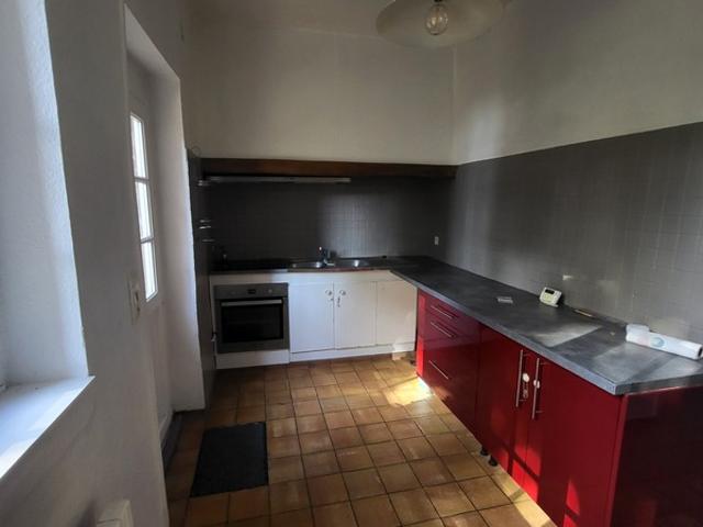 Maison en pierre de 200 m² + appartement loué – Arques la Bataille