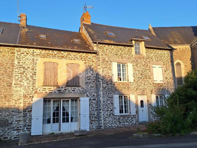 Maison en pierre de 211 M2 Dépendance avec four à pain