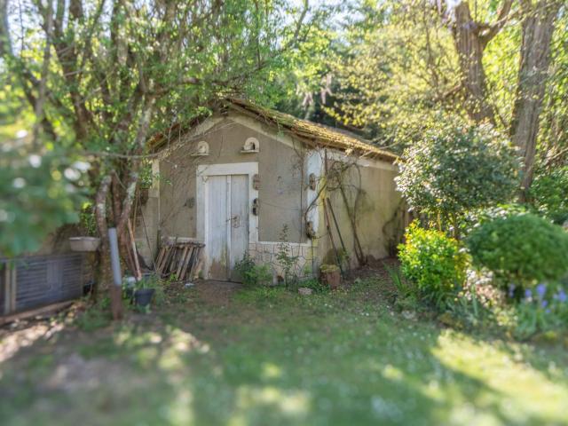 Maison En Pierre De 221 M2 4 Chambres Terrain 2500 M2 221m² Tresses