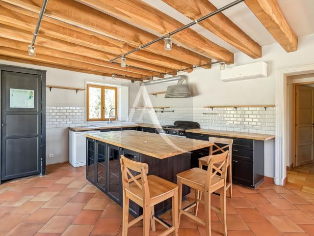 Maison en pierre avec un petit gite indépendant en campagne 120m² Cuzorn
