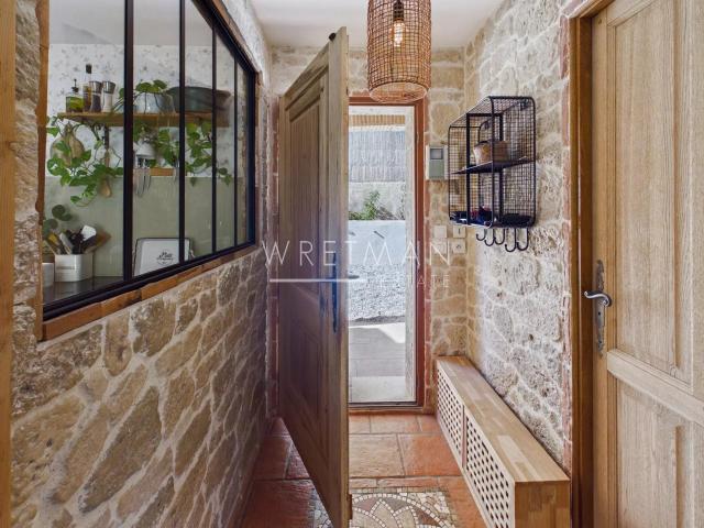 Maison en pierre en parement à quelques pas de La Motte 190m² La Motte