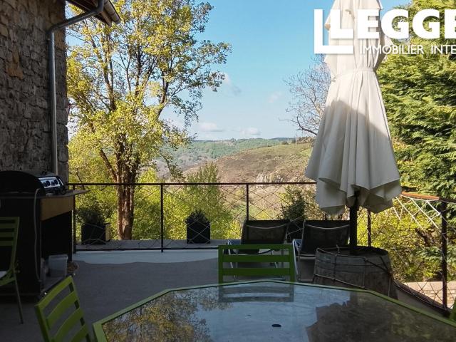 Maison en pierre + grange + 3 200 m² terrain – Cévennes