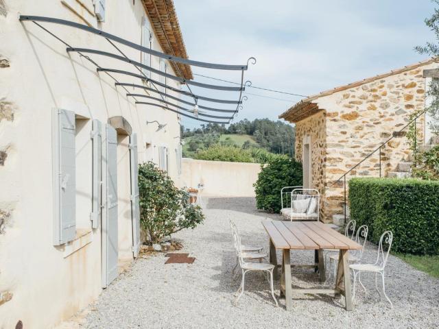 Maison en pierre provençale avec vue panoramique sur les mon. 180m² Tanneron