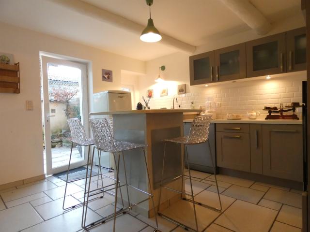 Maison en pierre rénovée 122m² La Bégude de Mazenc