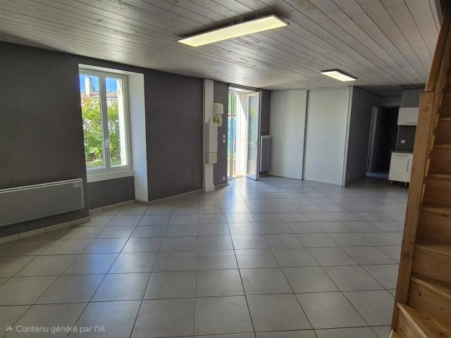 Maison en pierre rénovée de 109 m2, 3 chambres, grandes dépe. 109m² Sauveterre de Guyenne