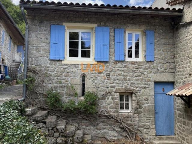Maison en pierre rénovée – Meublée à Thueyts 07