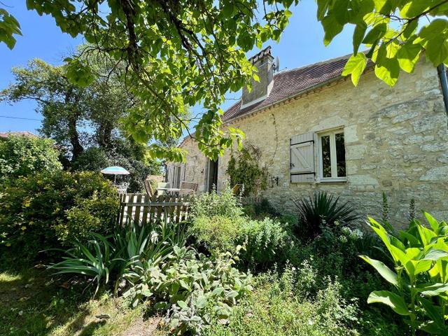 Maison en pierre rénovée proche de Villeréal 246m² Villeréal