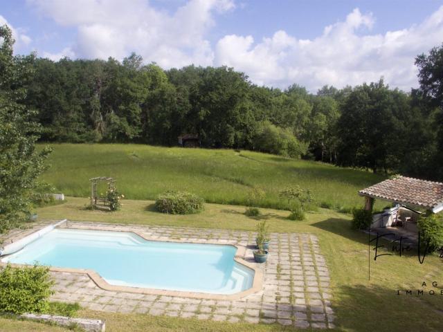 Maison En Pierre Sur Une Propriété De 8 Hectares 288m² Bazas